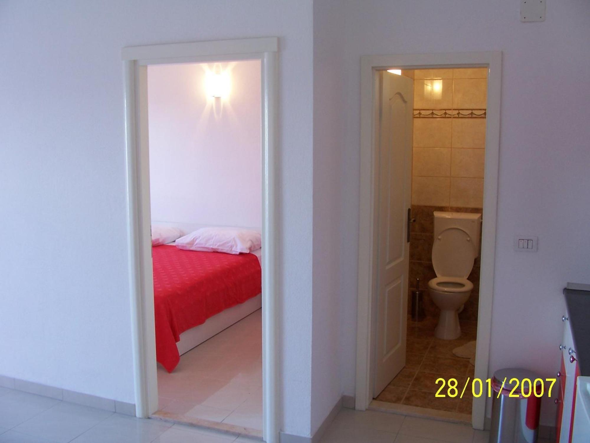 Apartments Perdijic Nemira Omiš Extérieur photo