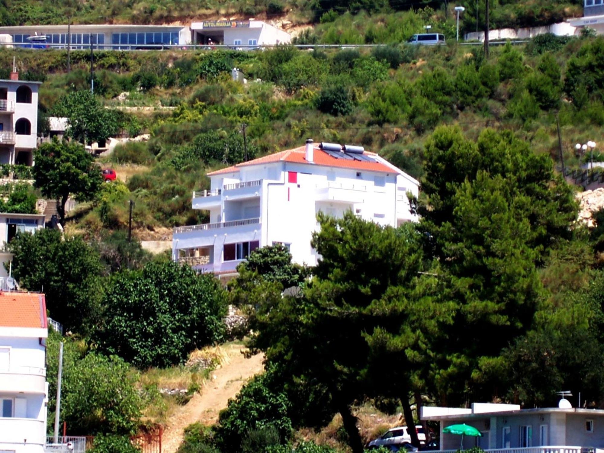 Apartments Perdijic Nemira Omiš Extérieur photo